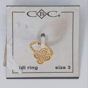 CBC Goldtone Pave Crystal Clover Ring Sz 3 Brand New on card